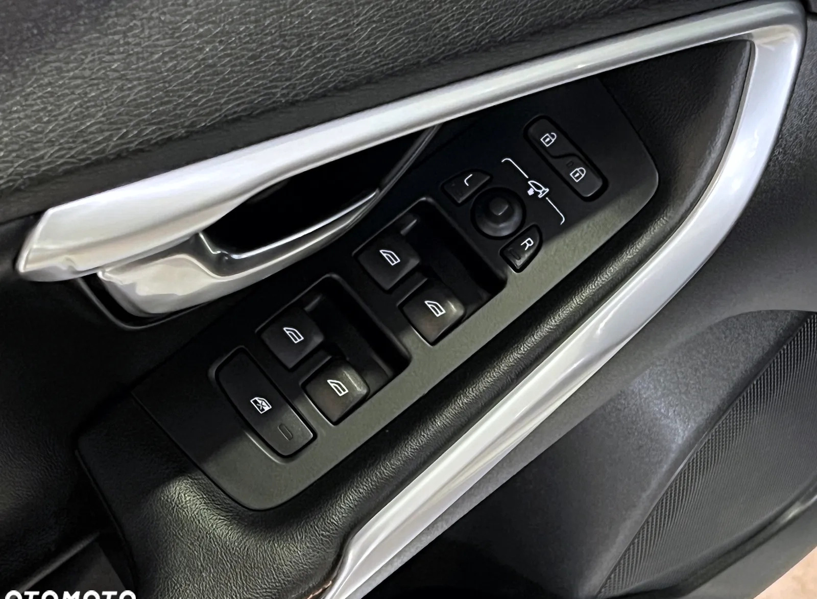 Volvo V40 cena 65000 przebieg: 186000, rok produkcji 2015 z Kazimierza Wielka małe 277